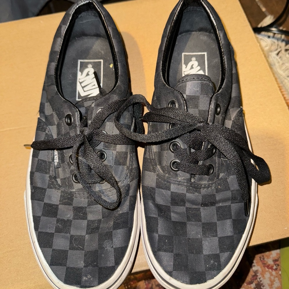 black checkered vans